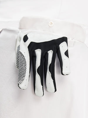 Detail view of inner pocket on white women's stretch a-line golf skort with 7 pockets